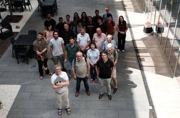 Foto de grup de la sisena edició de la trobada de la Barcelona Initiative for Gravitation (BIG). Crèdits: ICE-CSIC.