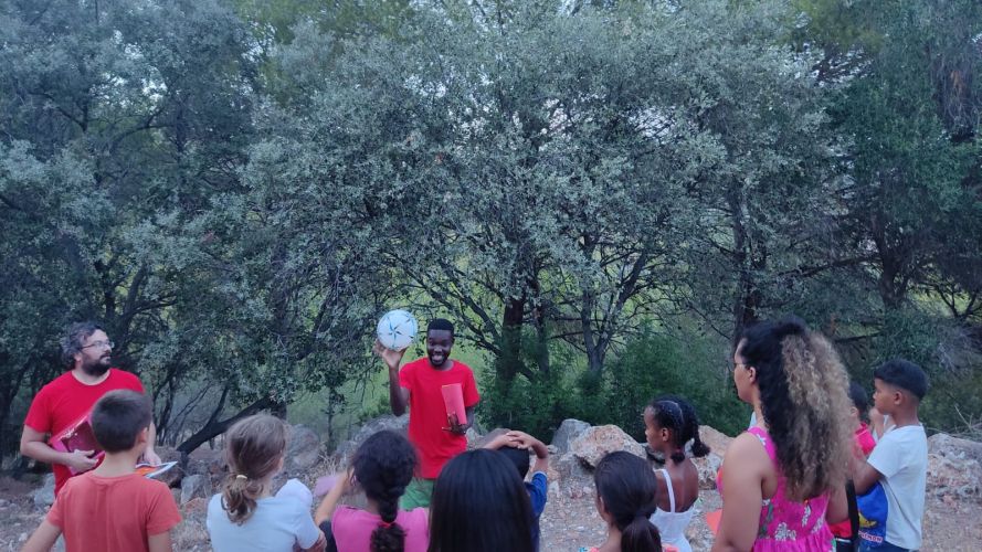 Picture of the 'cosmic walk’ part of the activity organised in Castelldefels. Credits: ICE-CSIC